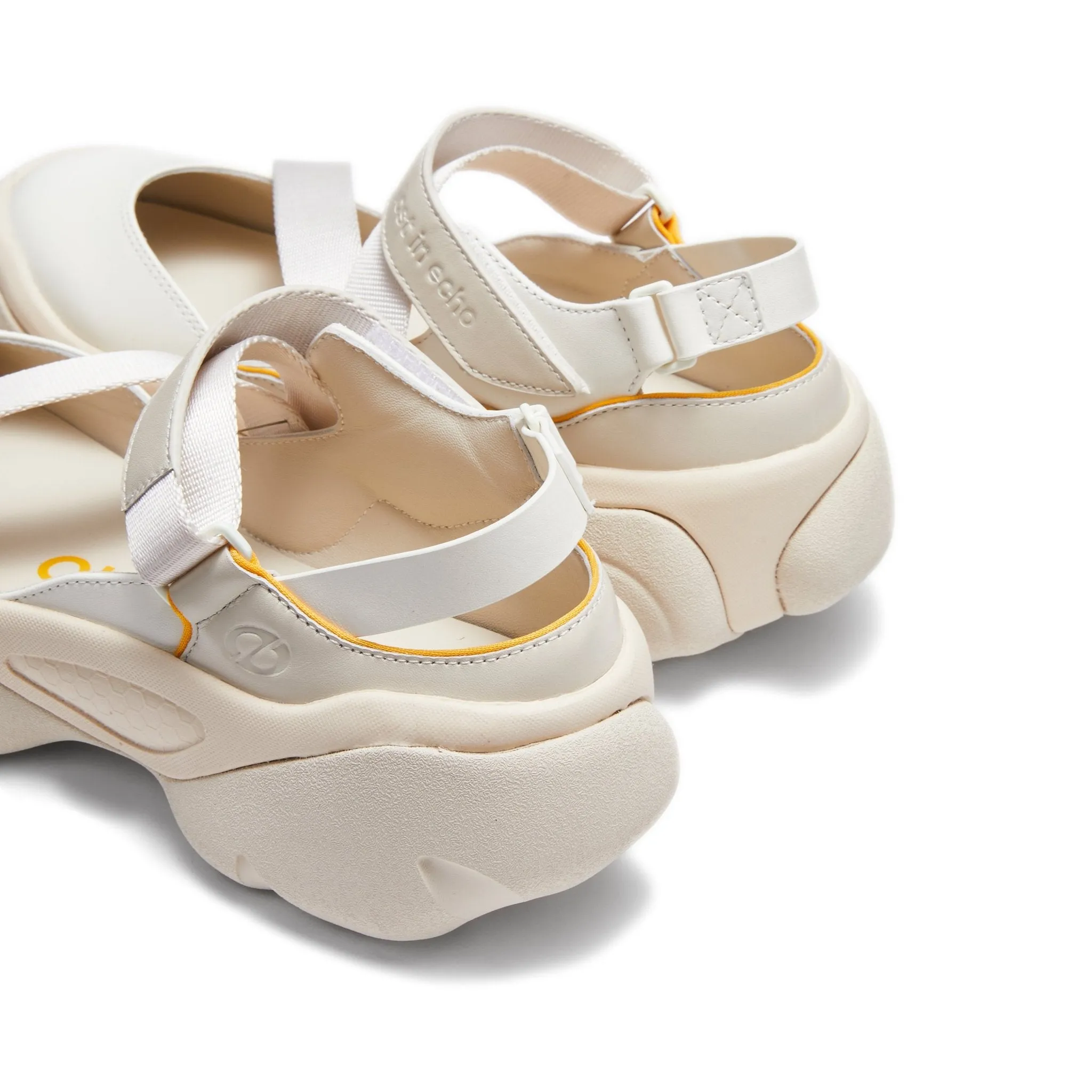 Asymmetrical Shaped Thick-soled Sports Sandals in White