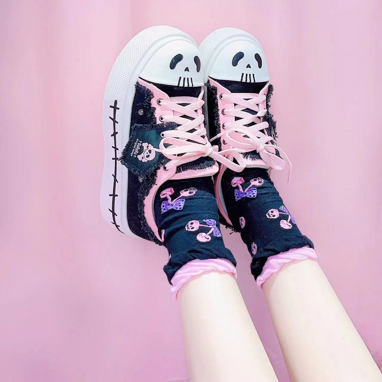 Guruguru-220 Sneakers