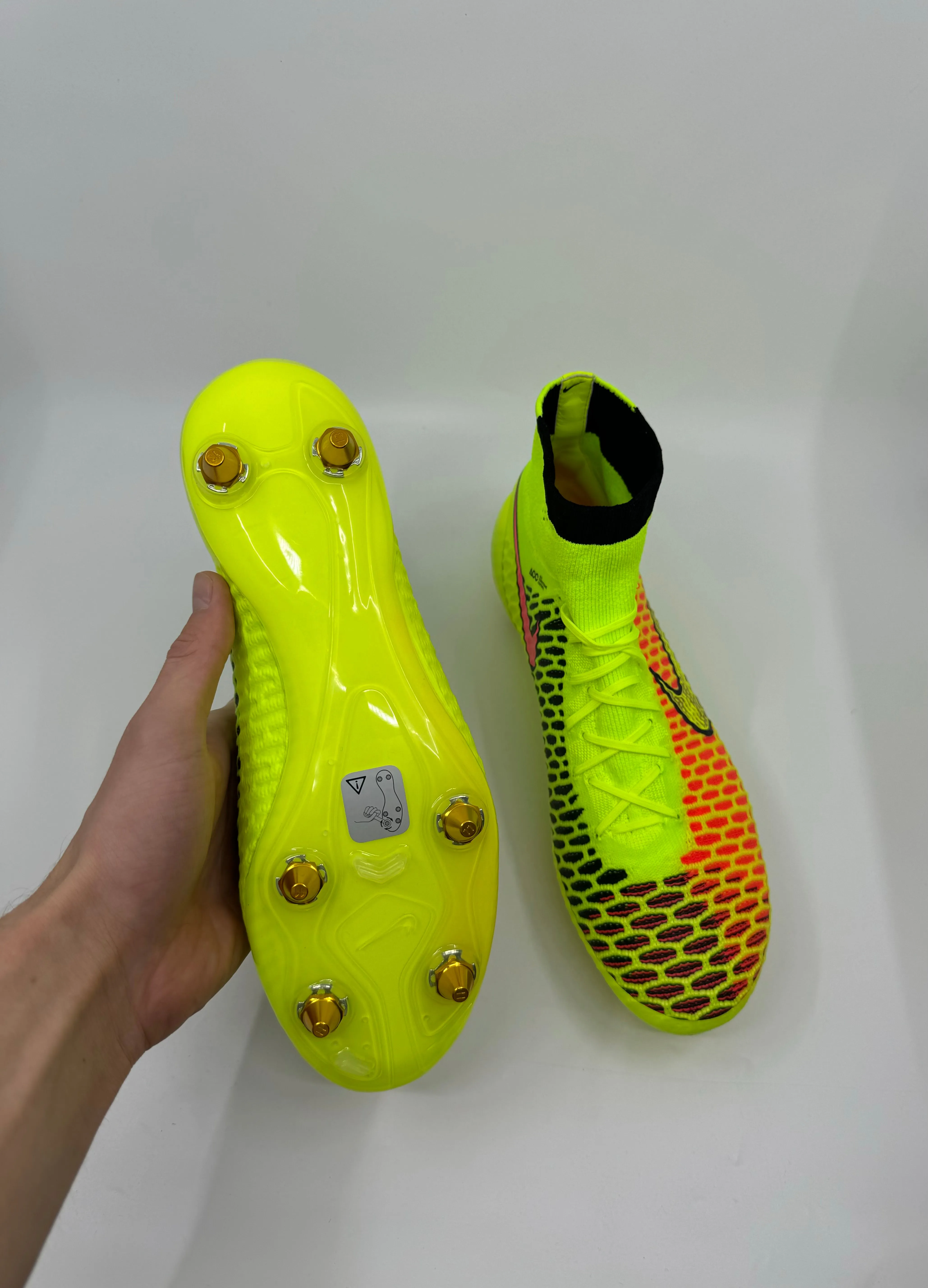 Nike Magsita Obra 1 - Size 42