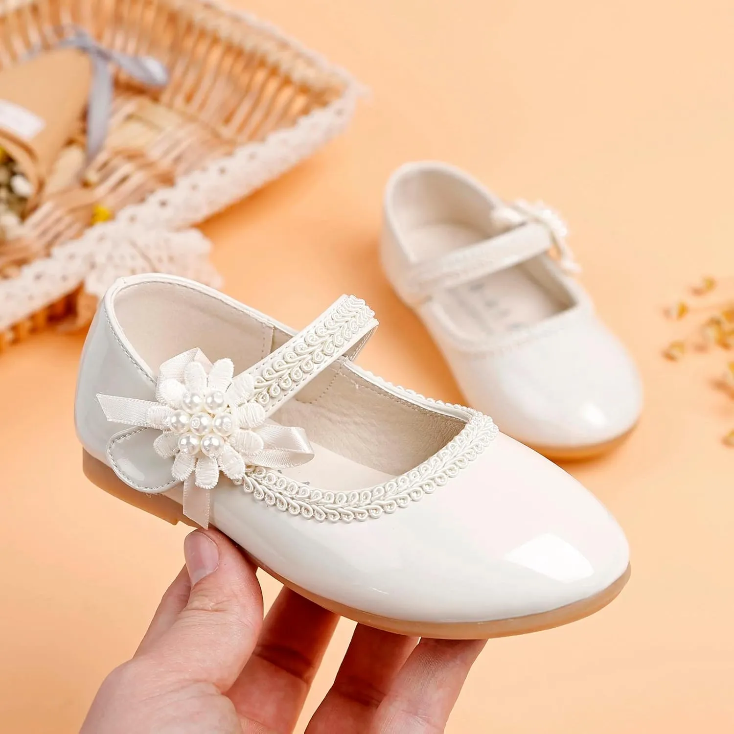 Teen Girls' Small Leather Shoes Single Loafers Flat Floral 𝐄mbellished Ribbed Adjustable Strap Dress Shoes