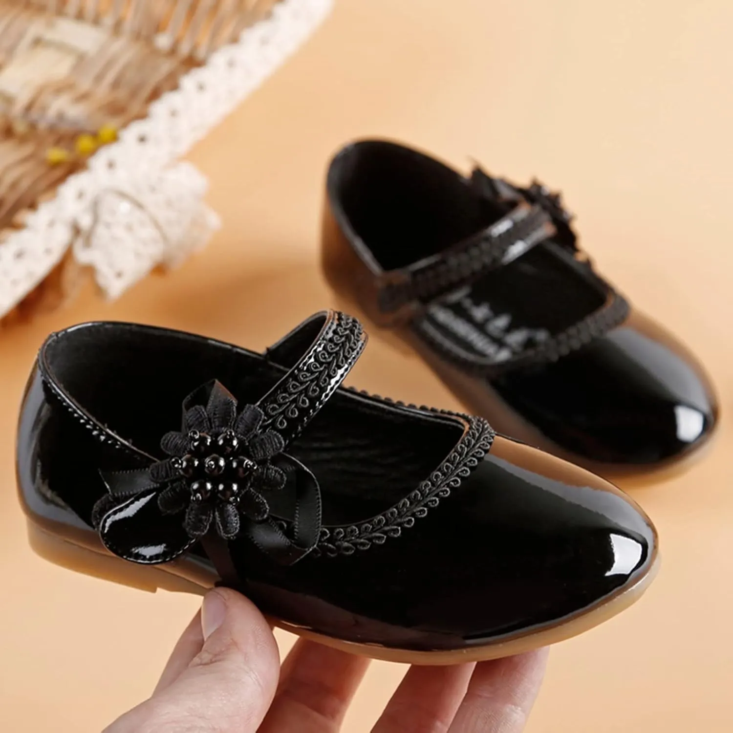 Teen Girls' Small Leather Shoes Single Loafers Flat Floral 𝐄mbellished Ribbed Adjustable Strap Dress Shoes